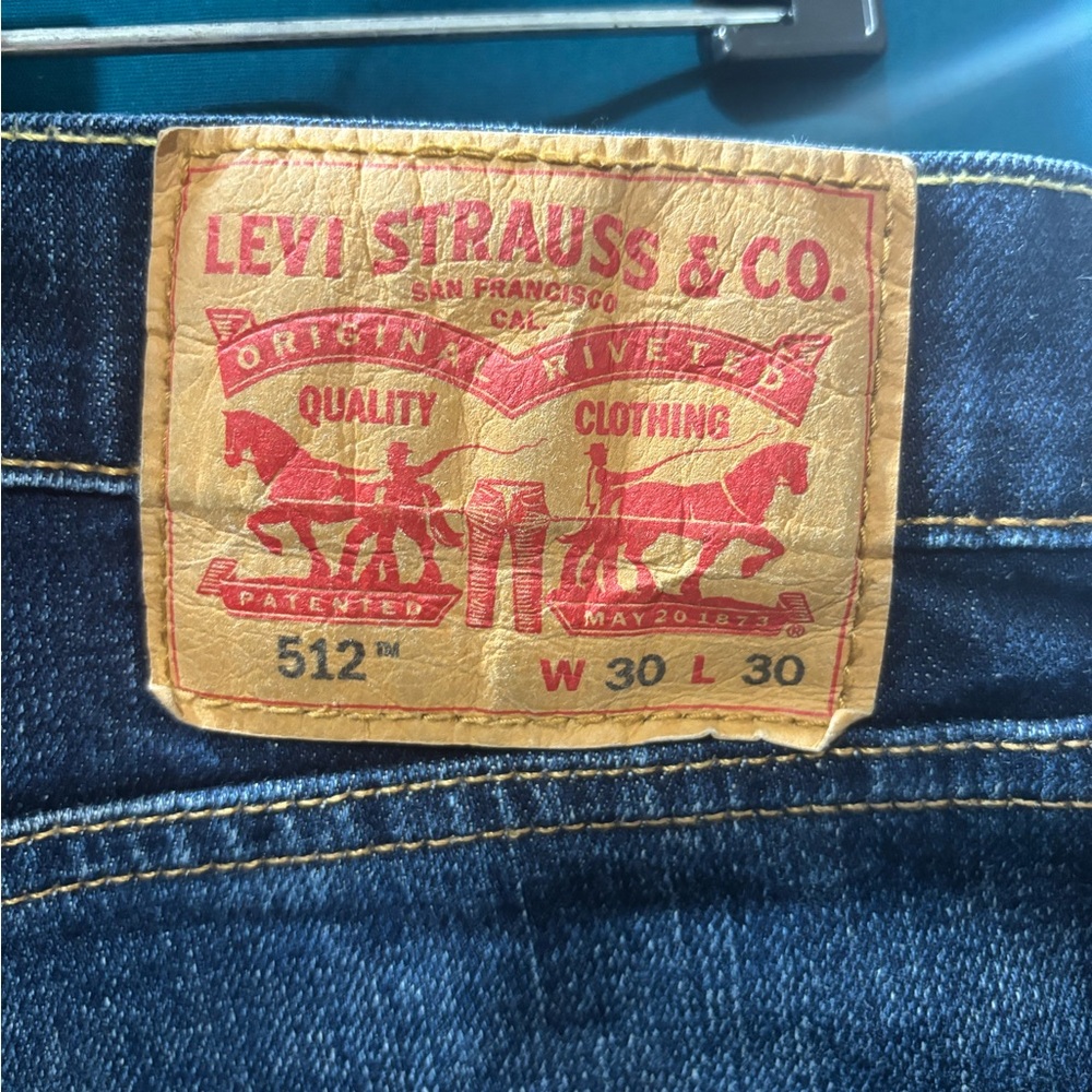 512 Levis